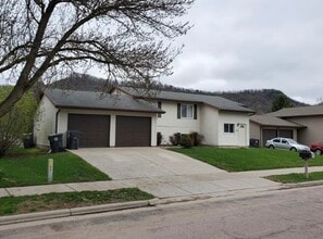 Building Photo - 3511 29th Ct S