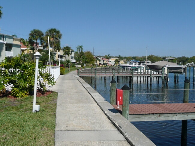 River Walk - 2424 W Tampa Bay Blvd