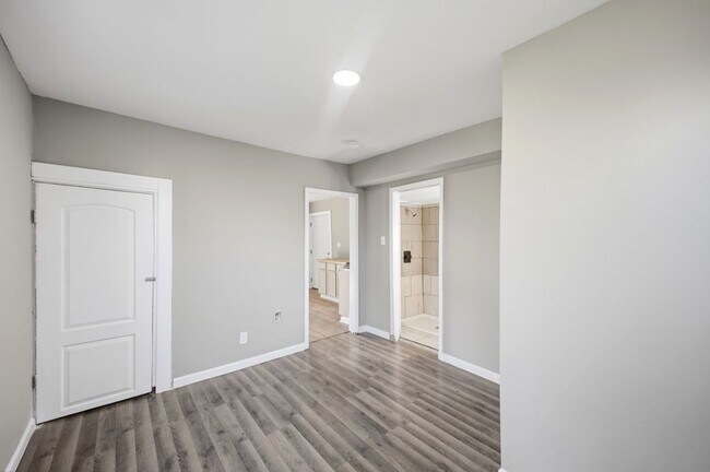 Foto del edificio - 180 Hayden Ave