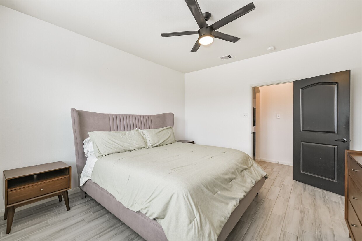 Primary Photo - 15271 Snowdrop Field Dr