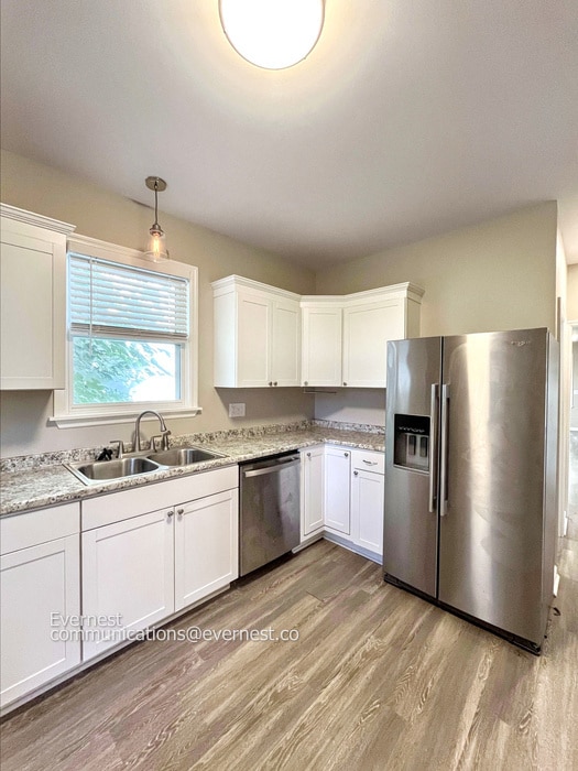 Building Photo - 610 N 9th St