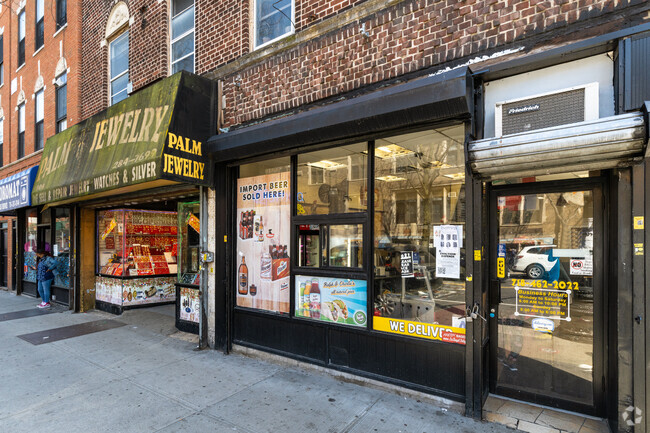 Exterior - Retail - 1 E 19th St