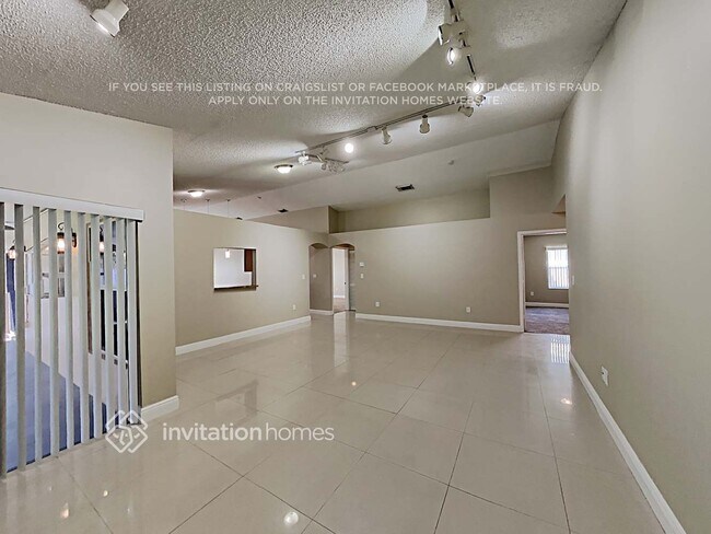 Building Photo - 1001 NW 125th Terrace