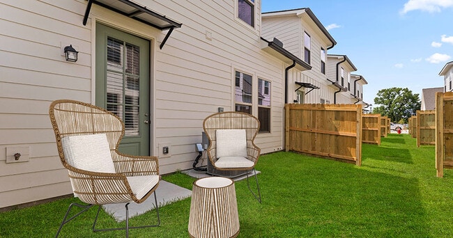 Building Photo - Arabella at Dutchtown Townhomes