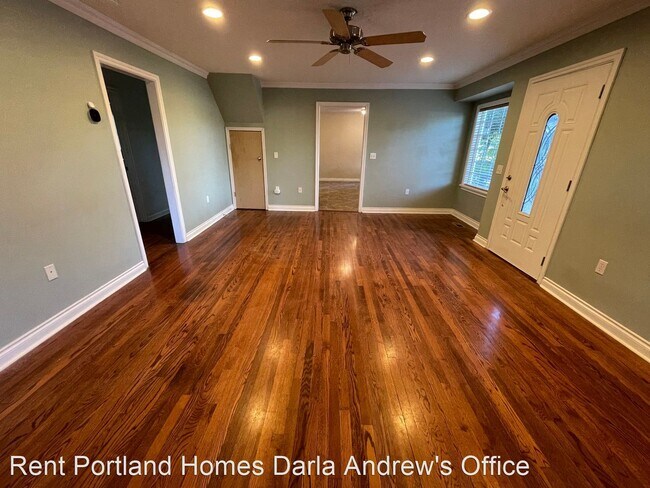 Building Photo - 3 br, 1.5 bath House - 1535 Maple St