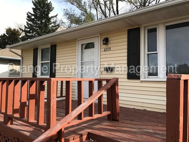 Building Photo - INDIAN HILLS SOUTH-MOVE-IN SPECIALS
