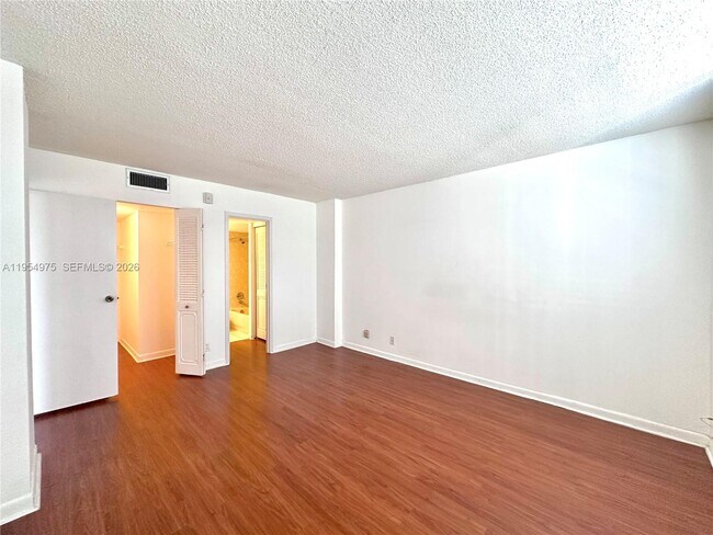 Foto del edificio - 2505 Belmont Ln