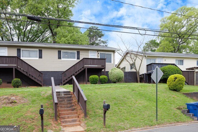 Building Photo - 1040 Herndon St NW