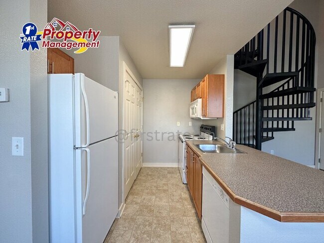 Foto del edificio - 250 W Mallard Dr