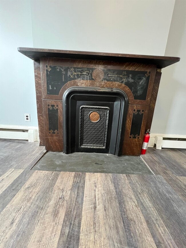 Building Photo - 19 Glenwood Ave