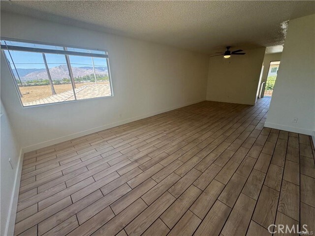 Foto del edificio - 426 E Lugonia Ave