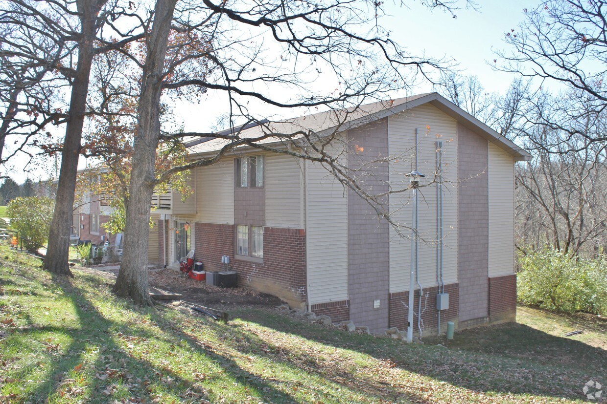 Primary Photo - Woodglen Apartments