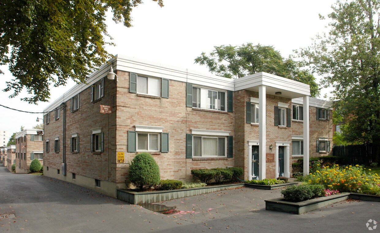 Building Photo - Symphony Circle Condominium