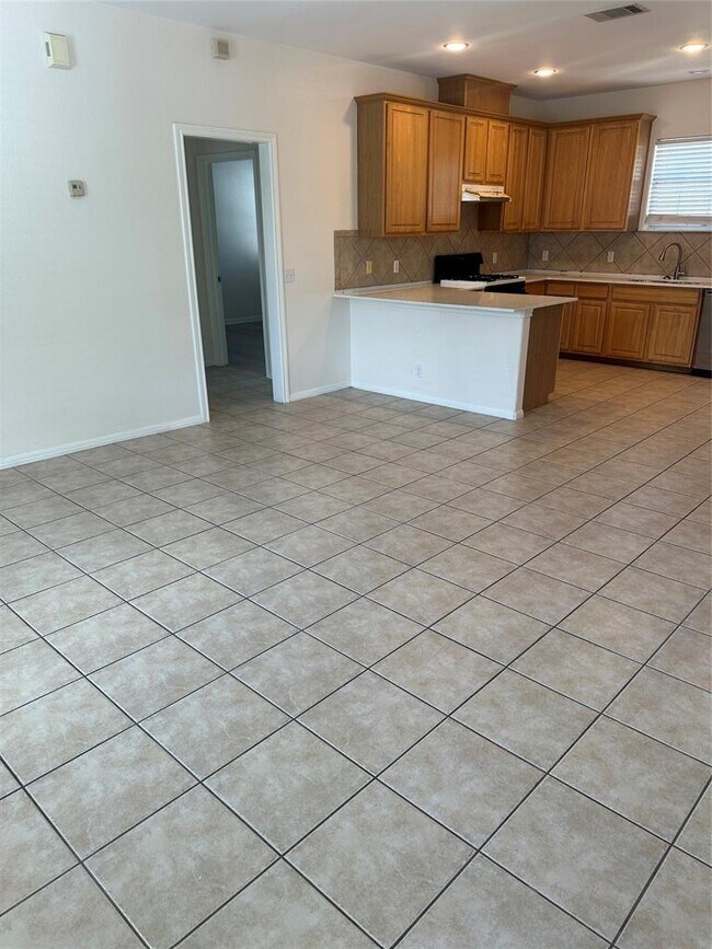 Foto del edificio - 5401 Evans Ave