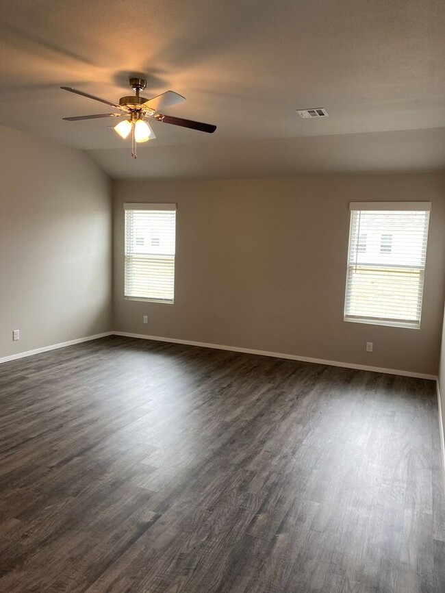 Building Photo - New Three Bedroom | Two Bathroom Home in C...