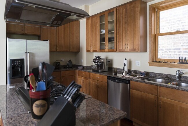 Foto del edificio - 1437 W Olive Ave
