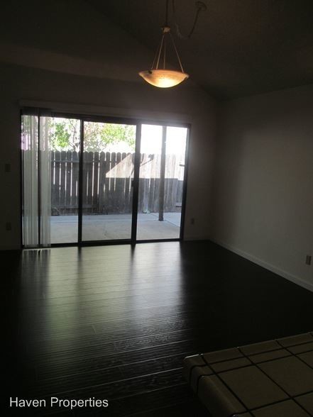 Foto del edificio - 5330 Angelina Ave