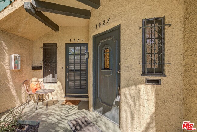 Foto del edificio - 4427 Finley Ave