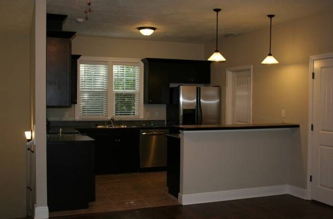 Building Photo - 246 Soho Ct