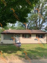 Building Photo - 2065 Alanson St