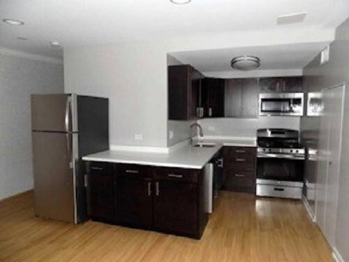 Primary Photo - 2140 N Halsted St