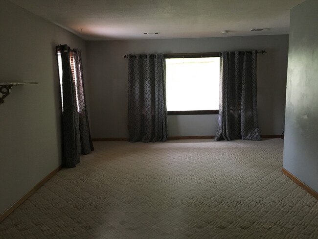 Foto del edificio - 154 Liberty Rd