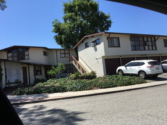 Building Photo - 640 Arroyo Dr