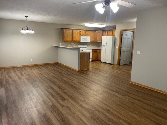 Foto del edificio - 6800 S 89th St