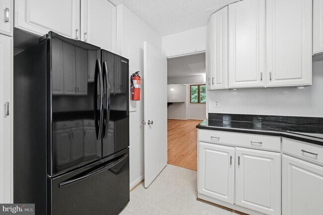 Foto del edificio - 2242 Cartwright Pl