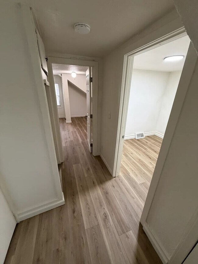 Foto del edificio - 3-Bedroom 1-Bathroom Single Family Home