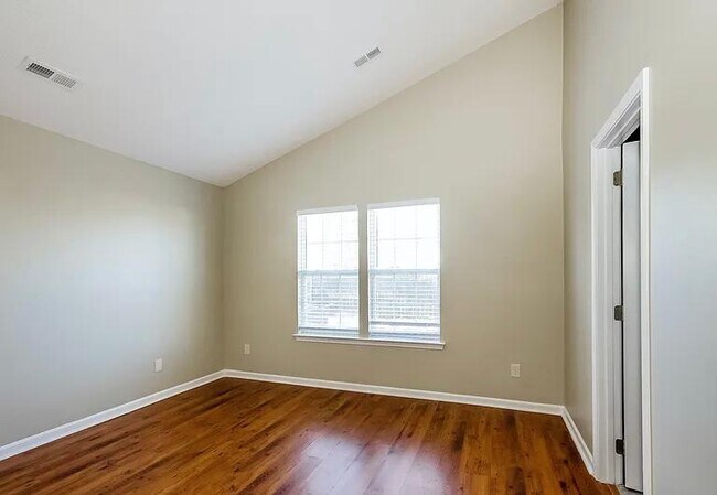 Foto del edificio - 3501 Braefield Dr