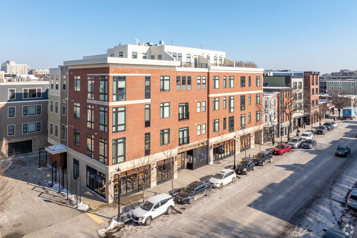 Primary - Residences at 170