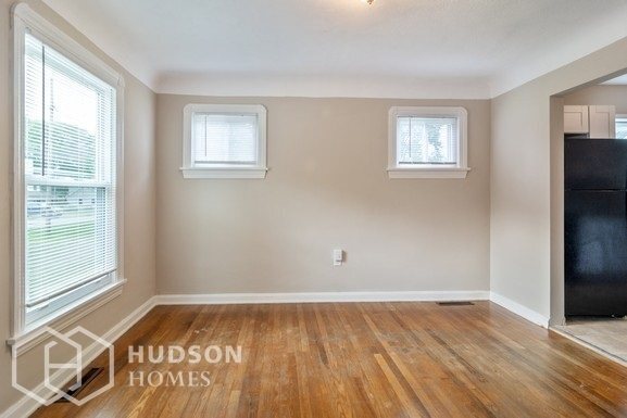 Building Photo - 10115 Bryant Dr