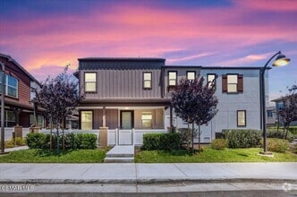 Building Photo - 215 Red Brick Dr