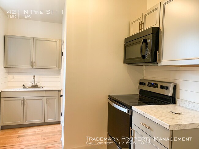 Building Photo - Nice 1 Bedroom Apt