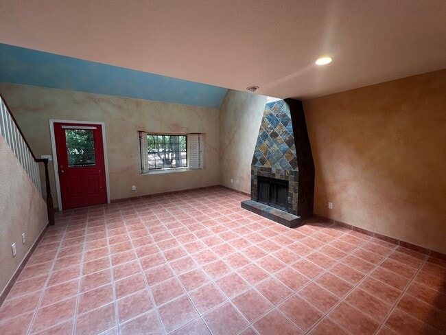 Building Photo - Long-term Rental, Procure Only