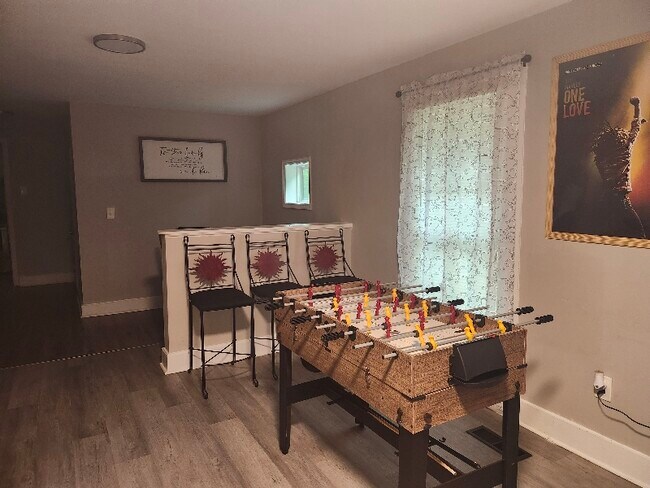 Foto del edificio - 800 Training Day Dr