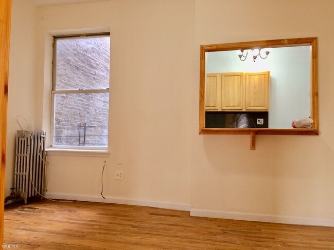 Building Photo - 2 br, 1 bath Apartment - 245 Midwood Street