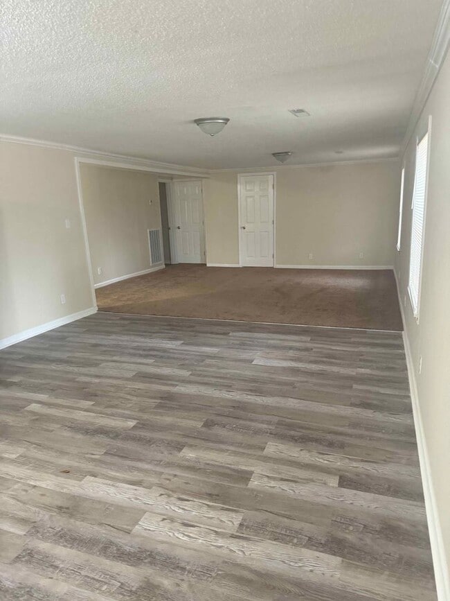 Building Photo - Remodeled 3 BDR / 2 BA Home, Small Town Living