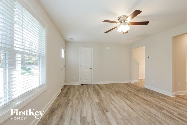 Building Photo - 6631 Rockwell Blvd