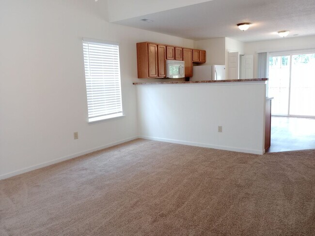 Building Photo - 5008-5010 Betty Jean Way