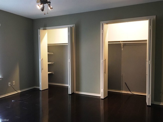 Building Photo - 3 br, 2 bath House - 1914 Kingswood Ct