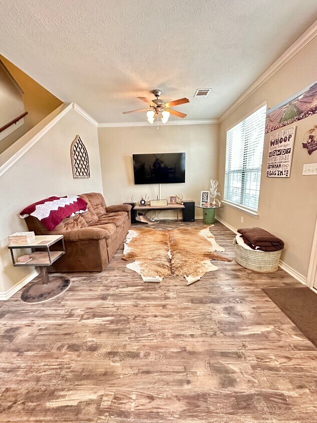 144 Forest Dr, College Station, TX 77840 Townhome Rentals in College