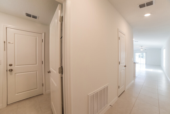 Foto del edificio - 4214 84th Ct E