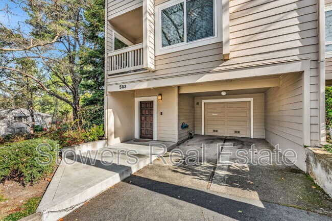 Building Photo - 503 Woodminster Dr