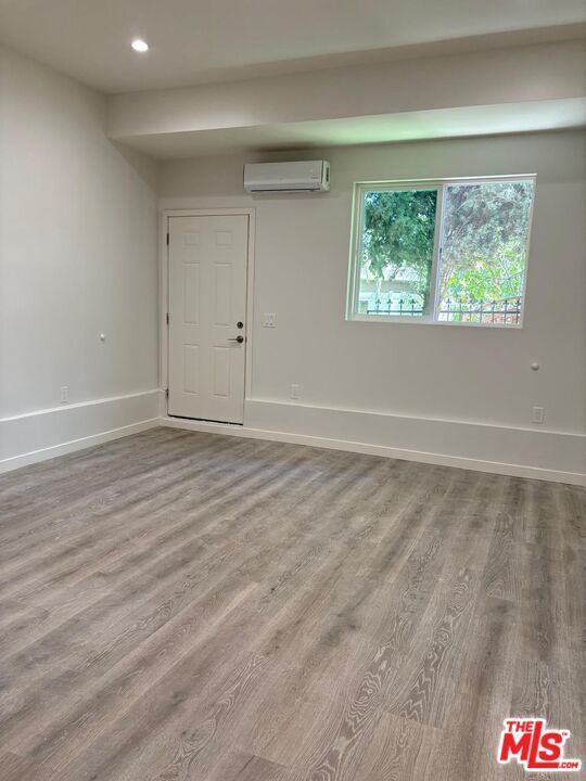 Foto del edificio - 13124 Ratner St
