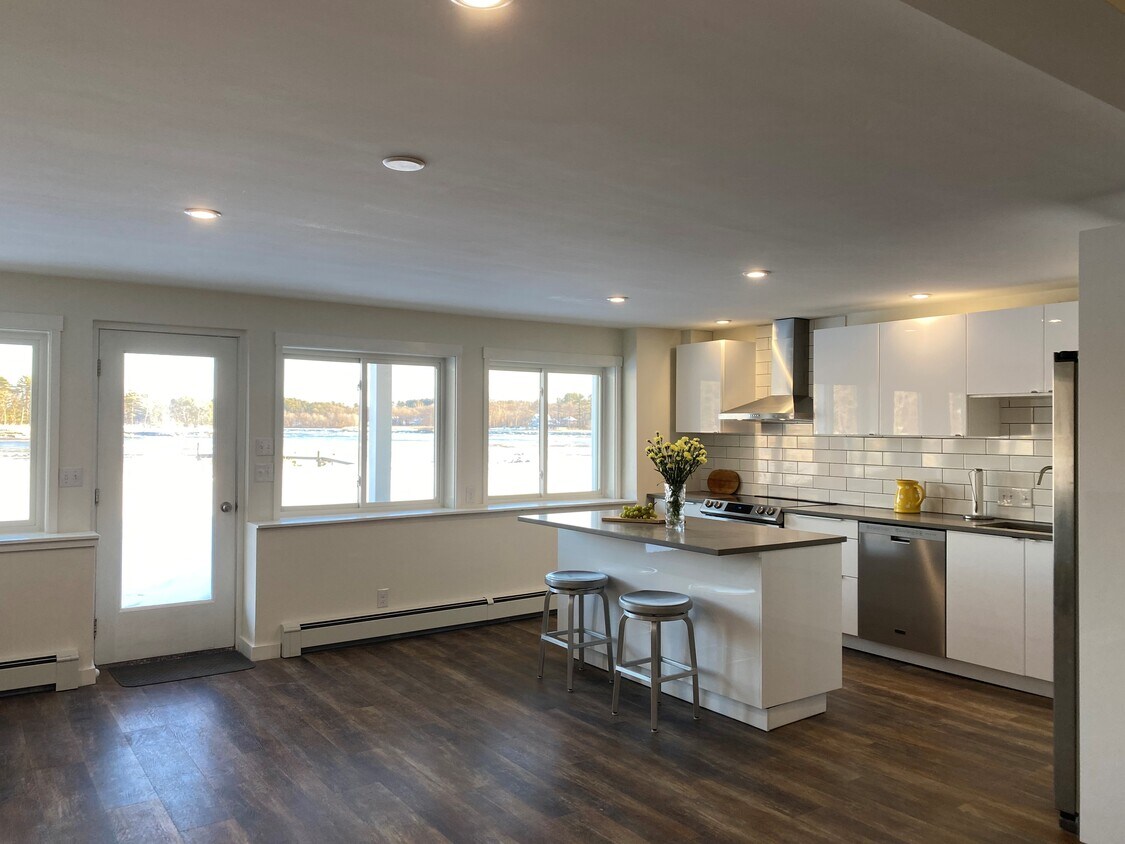 Main entry - kitchen - 11 Old Merrill St