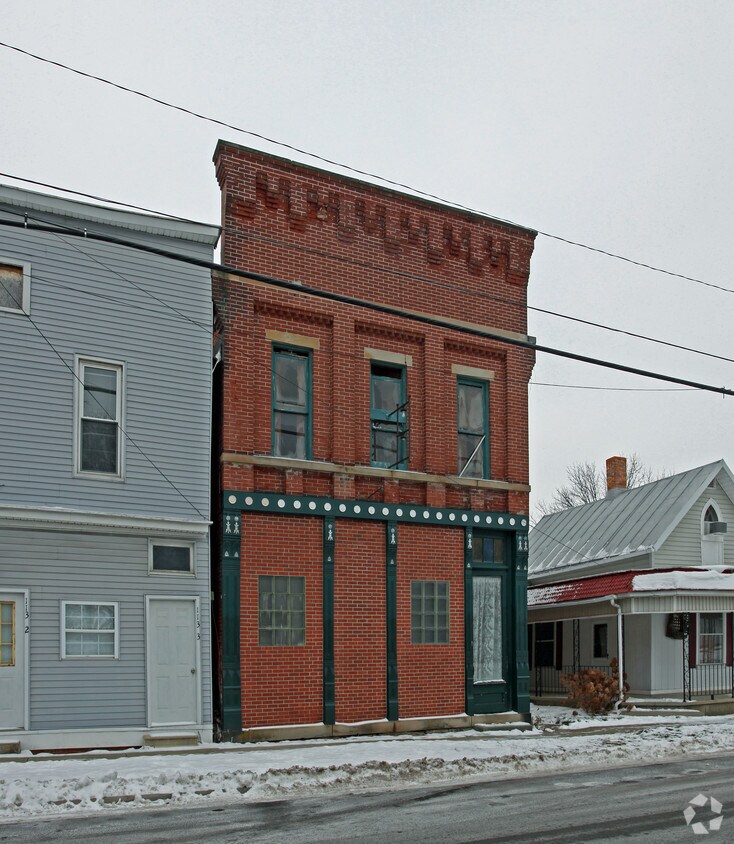 Foto del edificio - 115 N Main St