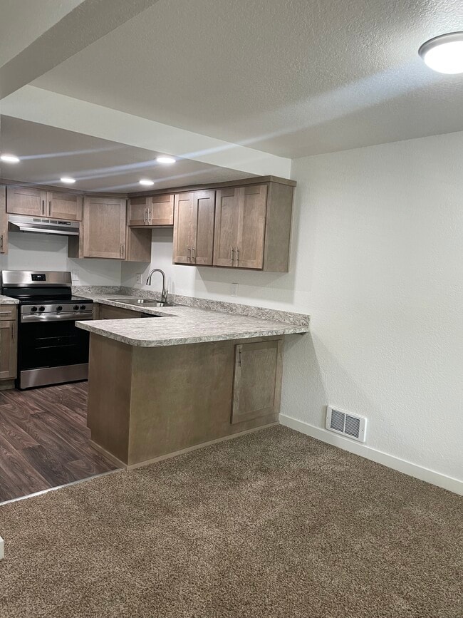 Photo - 19301 36th Ave W (Lynnwood, WA) Townhome