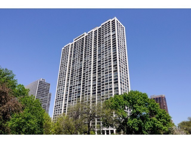 Foto del edificio - 2800 N Lake Shore Dr